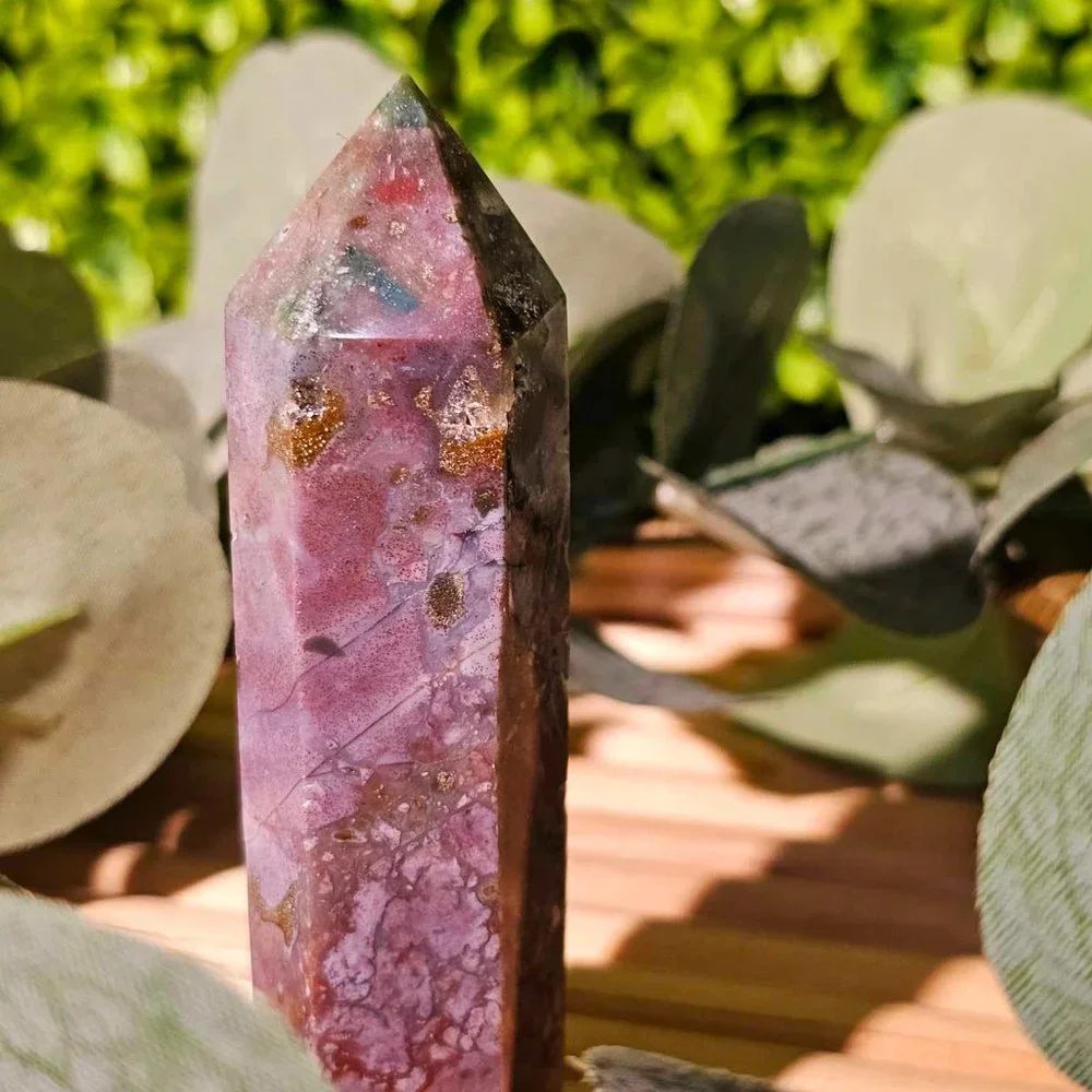 Rhodonite - Picture 1 of 2